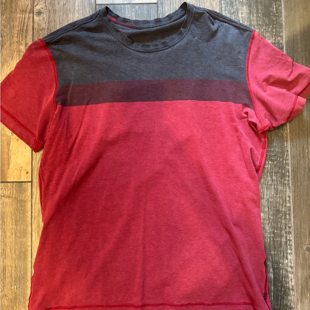 Lululemon Men's Red and Gray athletic shirt